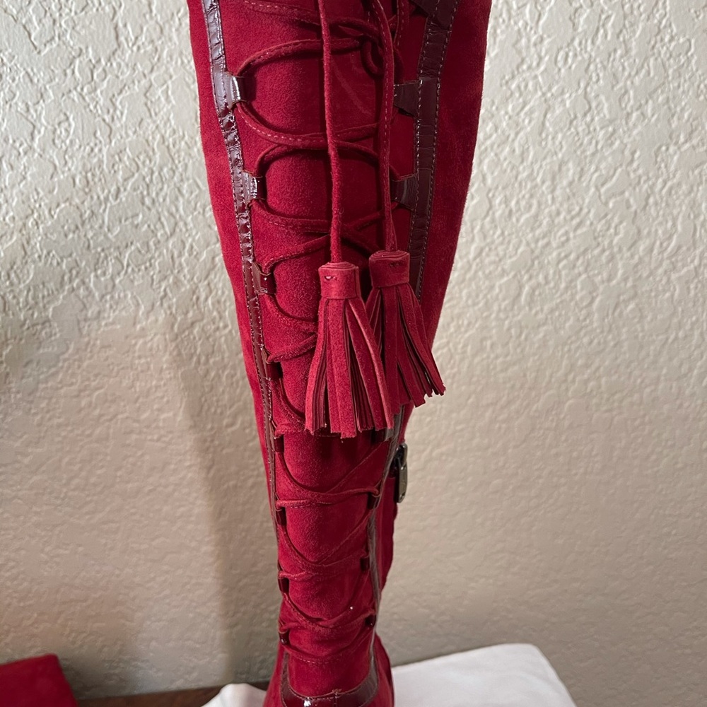 Boots - Picture 8 of 13